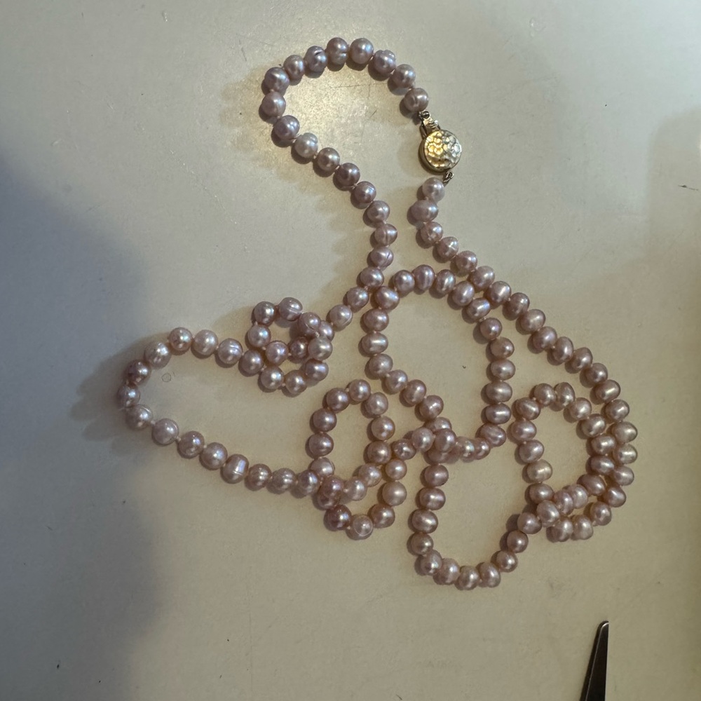 Elegant Pink Pearl Necklace
